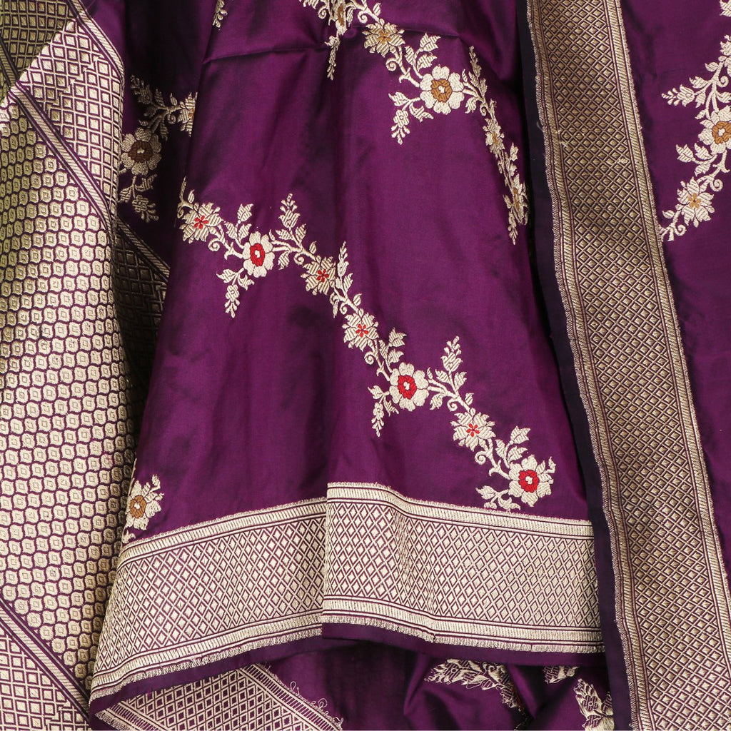 Handwoven Aubergine Purple Banarasi Katan Silk Dupatta - WIIBT0104 - Full View